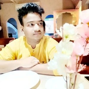 Meet your Posher, Manish